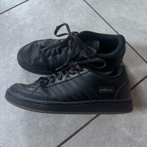 Adidas Men's Grand Court SE Black Sneakers